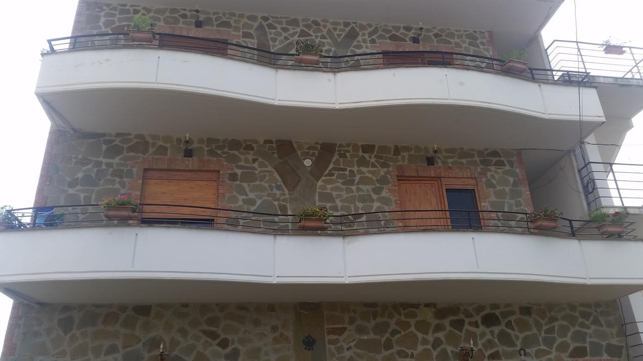 Velaj Apartments 奥里库姆 外观 照片